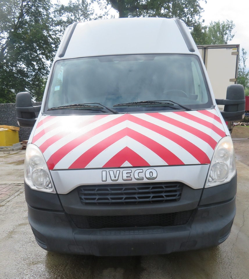 Iveco Daily 50C15 - Fourgon utilitaire: photos 3 Iveco Daily 50C15 - Fourgon utilitaire: photos 3