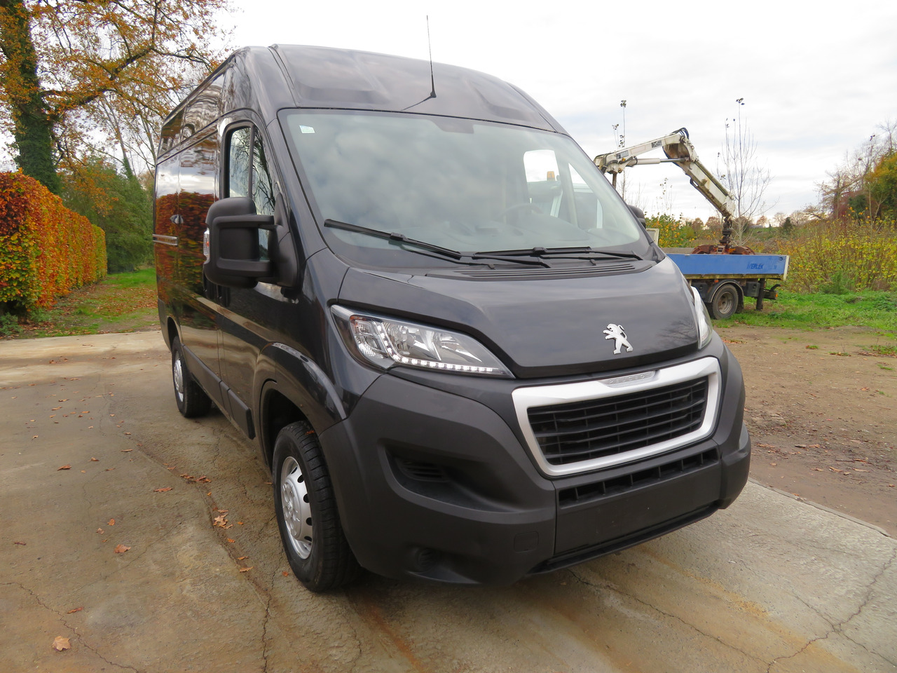 Peugeot Boxer 2.2 BlueHDI L1H2 premium - Fourgonnette: photos 1 Peugeot Boxer 2.2 BlueHDI L1H2 premium - Fourgonnette: photos 1