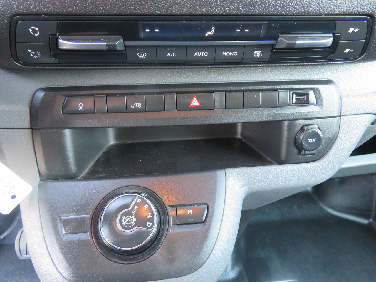 Fourgon utilitaire Peugeot Expert 2.0 BlueHDi - L3 - Automaat: photos 13