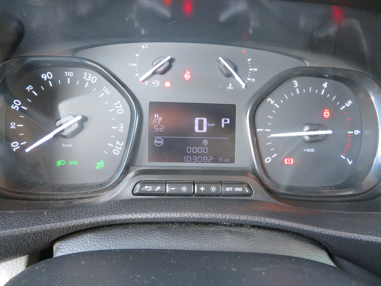 Fourgon utilitaire Peugeot Expert 2.0 BlueHDi - L3 - Automaat: photos 18