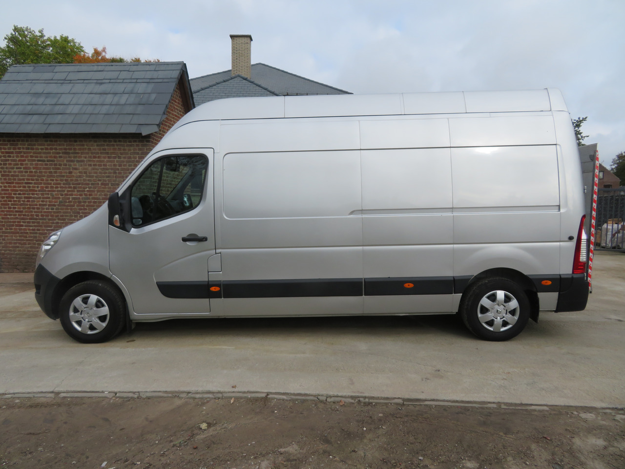 Renault Master 2.3dCi Grand Confort - L3H3 - Fourgon utilitaire: photos 4 Renault Master 2.3dCi Grand Confort - L3H3 - Fourgon utilitaire: photos 4