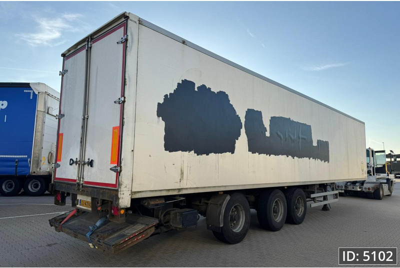 LAG 0-3-39 KA / Steering axle - Semi-remorque fourgon: photos 3 LAG 0-3-39 KA / Steering axle - Semi-remorque fourgon: photos 3