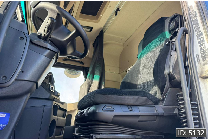 Mercedes-Benz Actros 1848 BigSpace, Euro 6, / Retarder / Standklima / Hydraulics / MP5, Intarder - Tracteur routier: photos 5 Mercedes-Benz Actros 1848 BigSpace, Euro 6, / Retarder / Standklima / Hydraulics / MP5, Intarder - Tracteur routier: photos 5