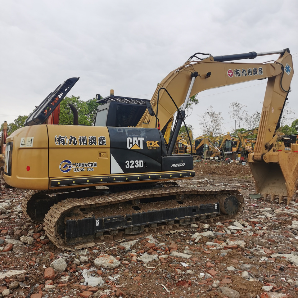 CAT 323DL Excavator Click for Discount - Pelle: photos 4 CAT 323DL Excavator Click for Discount - Pelle: photos 4