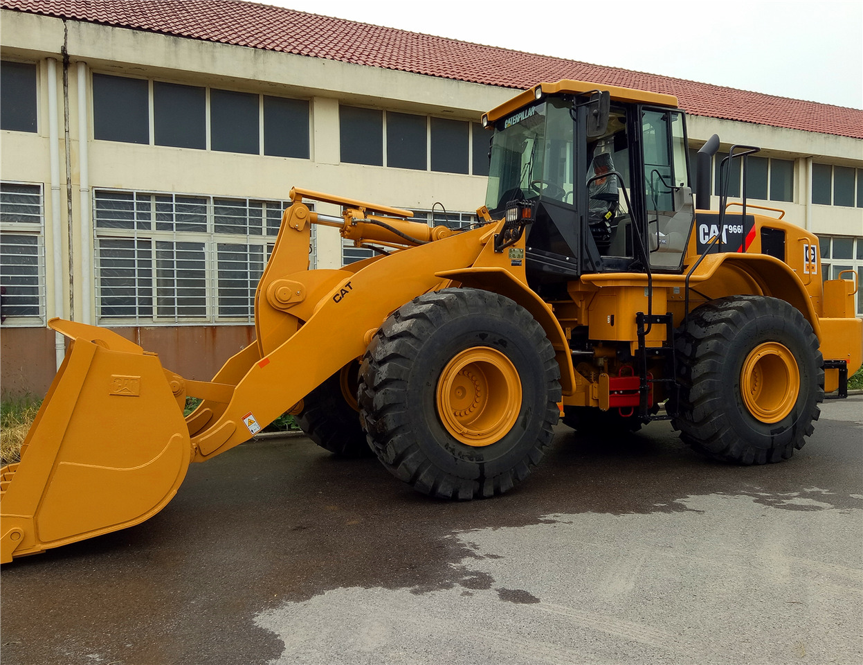 CAT Wheel Loader 966H Click Here for Discount - Chargeuse sur pneus: photos 3 CAT Wheel Loader 966H Click Here for Discount - Chargeuse sur pneus: photos 3