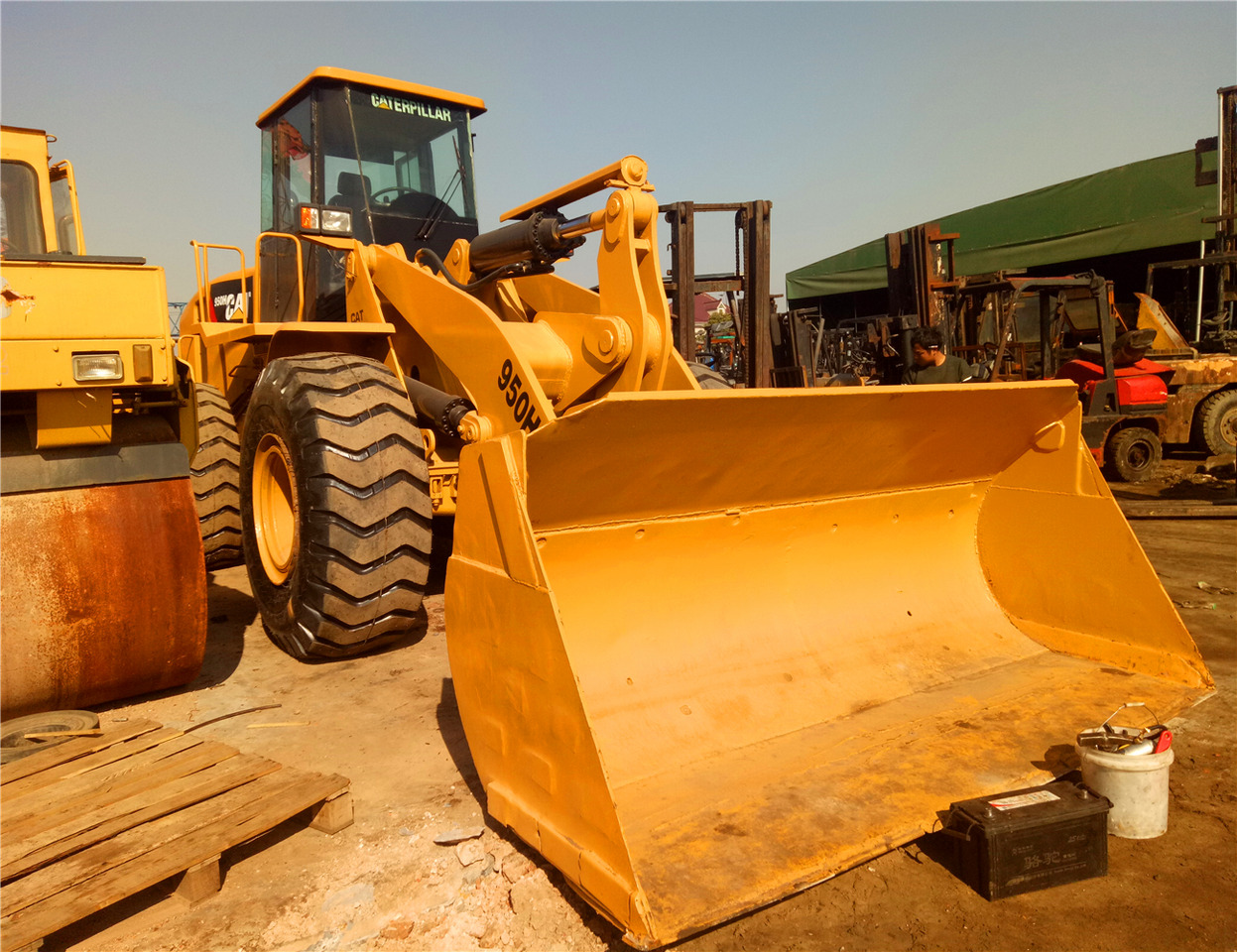 CATERPILLAR Wheel Loader 950H Click Here for Discount - Chargeuse sur pneus: photos 1 CATERPILLAR Wheel Loader 950H Click Here for Discount - Chargeuse sur pneus: photos 1