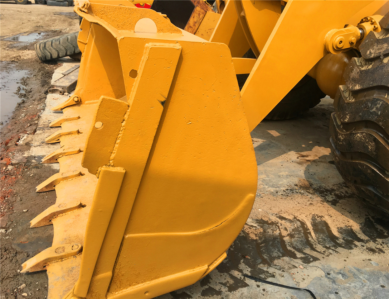 CATERPILLAR Wheel Loader 966G Click Here for Discount - Chargeuse sur pneus: photos 4 CATERPILLAR Wheel Loader 966G Click Here for Discount - Chargeuse sur pneus: photos 4