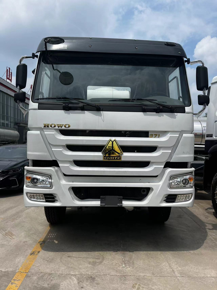 HOWO Cement Mixer Truck 12cube Click Here for Discount - Camion: photos 3 HOWO Cement Mixer Truck 12cube Click Here for Discount - Camion: photos 3