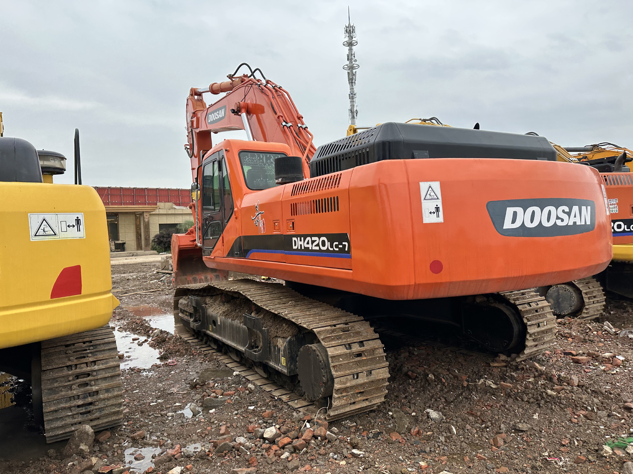DOOSAN DH420LC-7 Crawler Excavator - Pelle sur chenille: photos 5 DOOSAN DH420LC-7 Crawler Excavator - Pelle sur chenille: photos 5