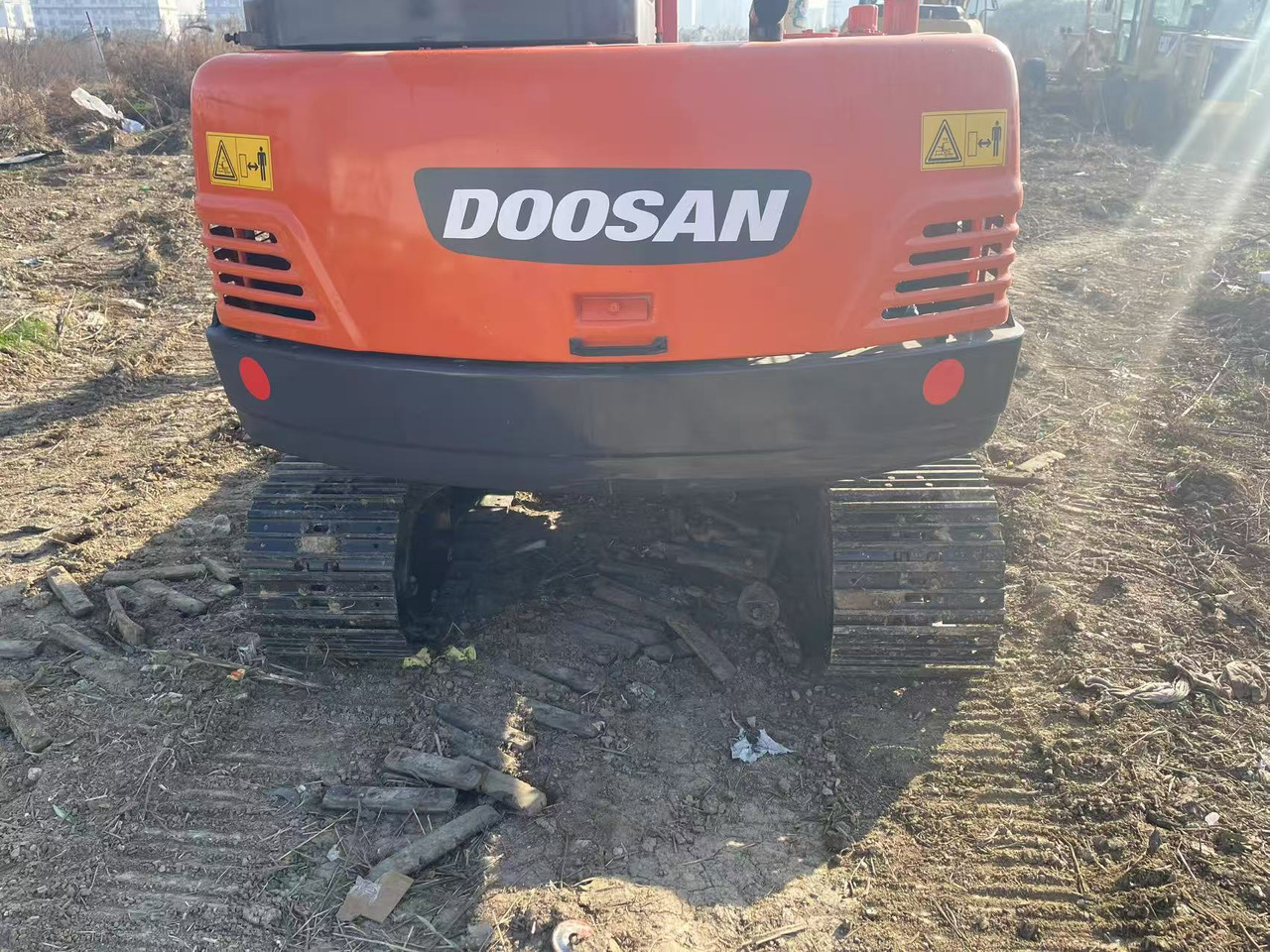 DOOSAN DH55 - Pelle sur chenille: photos 2 DOOSAN DH55 - Pelle sur chenille: photos 2