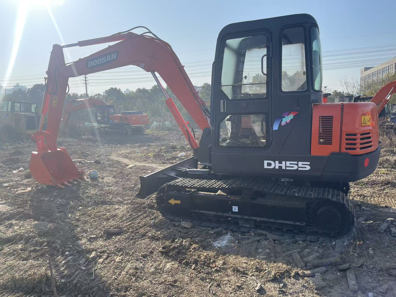 DOOSAN DH55 - Pelle sur chenille: photos 5 DOOSAN DH55 - Pelle sur chenille: photos 5