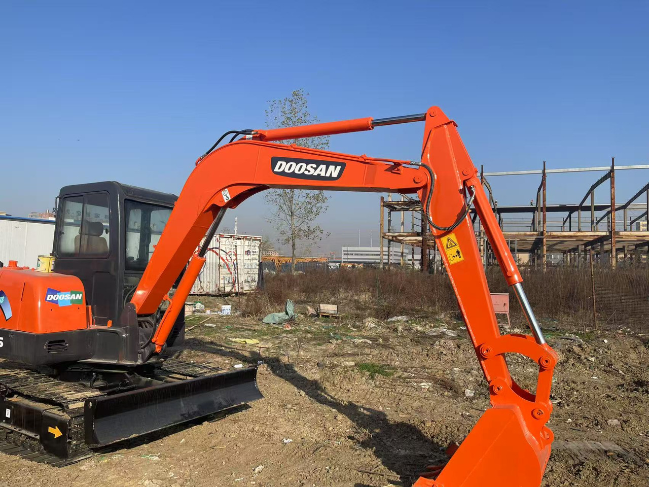 DOOSAN DH55 - Pelle sur chenille: photos 3 DOOSAN DH55 - Pelle sur chenille: photos 3