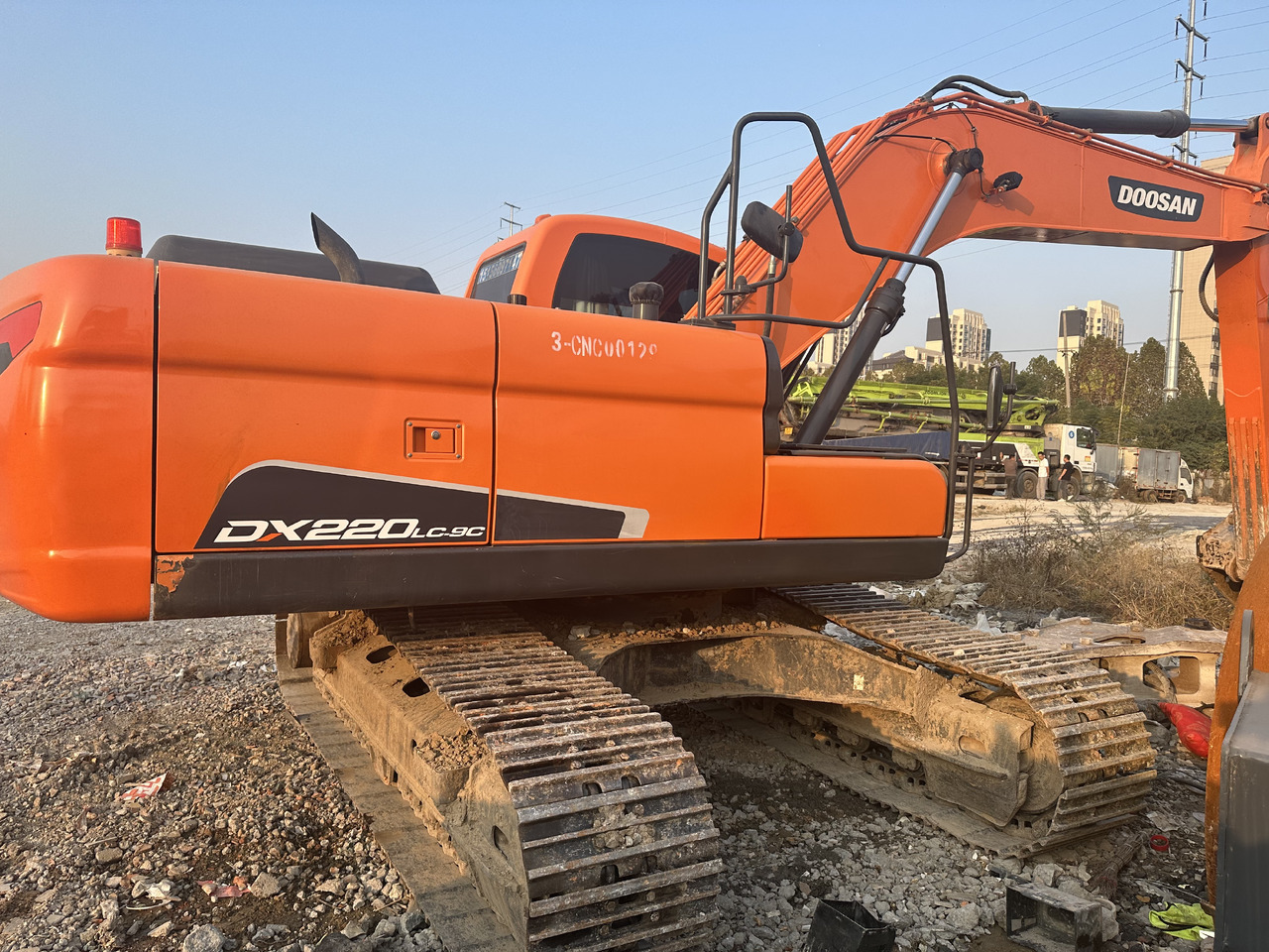 DOOSAN DX220 Crawler Excavator Good Condition - Pelle sur chenille: photos 3 DOOSAN DX220 Crawler Excavator Good Condition - Pelle sur chenille: photos 3
