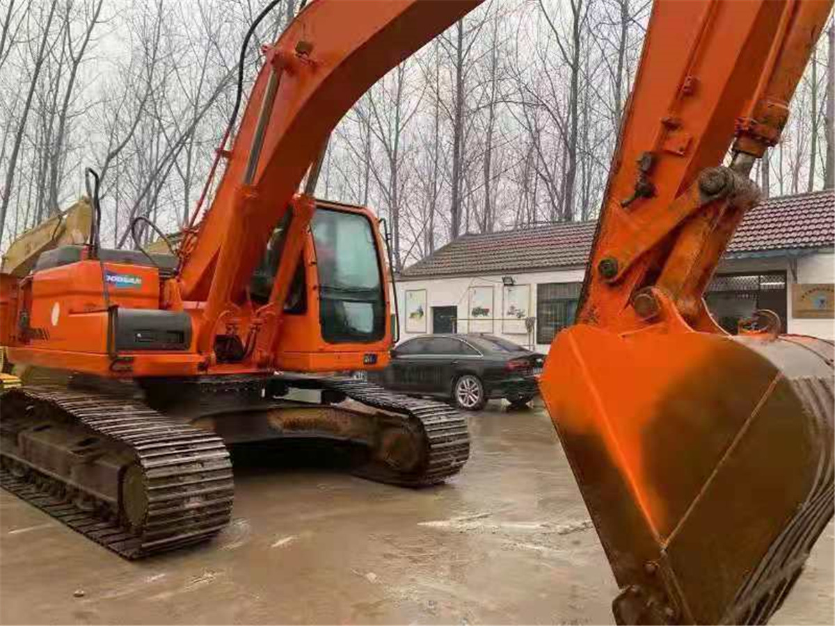 DOOSAN Excavator DX300 Click Here for Discount - Pelle sur chenille: photos 2 DOOSAN Excavator DX300 Click Here for Discount - Pelle sur chenille: photos 2