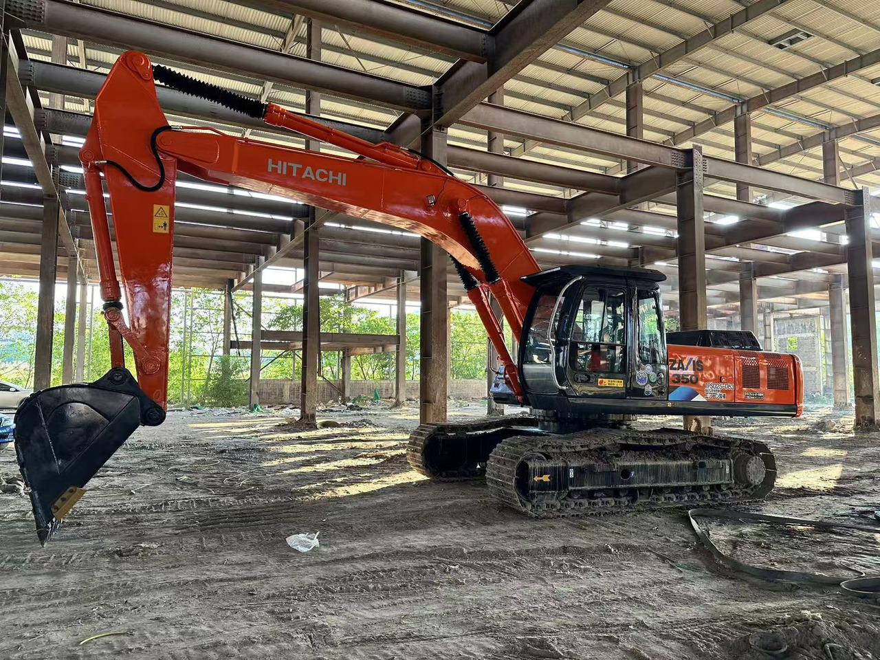 HITACHI ZX350 Excavator Click for Discount - Pelle sur chenille: photos 5 HITACHI ZX350 Excavator Click for Discount - Pelle sur chenille: photos 5