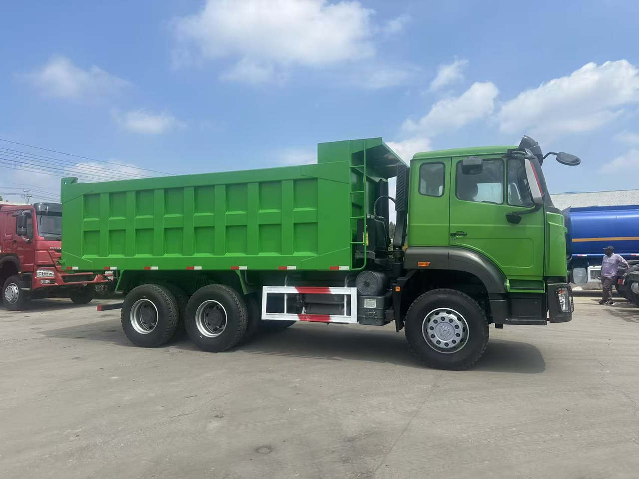 HOWO Haohan 6✖4 Dump Truck Green - Camion fourgon: photos 3 HOWO Haohan 6✖4 Dump Truck Green - Camion fourgon: photos 3