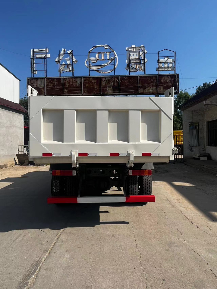 HOWO T5G 220 4✖2 Dump Truck - Camion benne: photos 5 HOWO T5G 220 4✖2 Dump Truck - Camion benne: photos 5