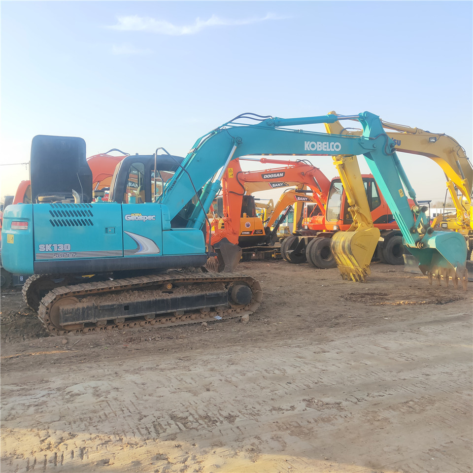 KOBELCO SK130 - Pelle sur chenille: photos 1 KOBELCO SK130 - Pelle sur chenille: photos 1