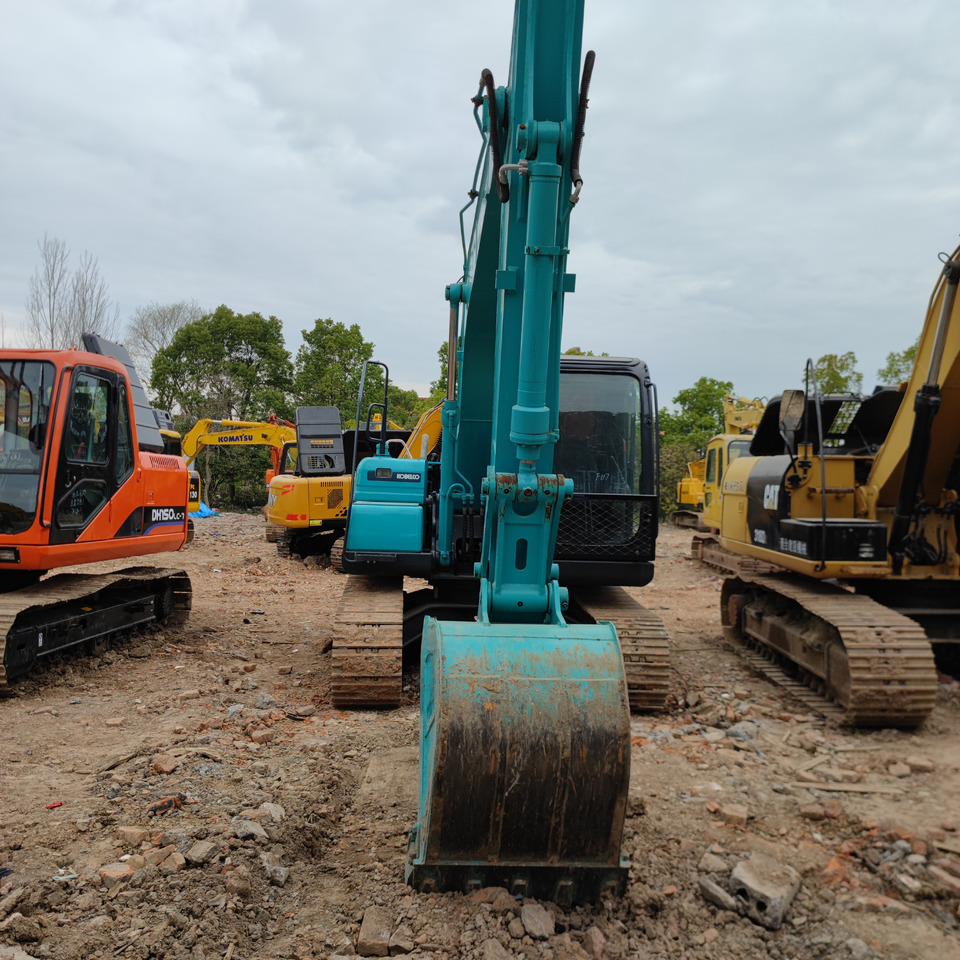 KOBELCO SK140 - Pelle sur chenille: photos 5 KOBELCO SK140 - Pelle sur chenille: photos 5