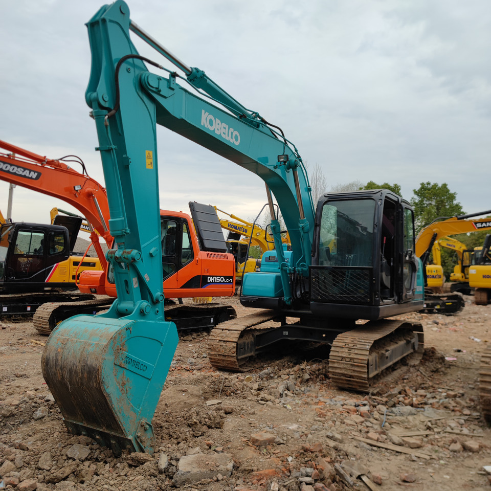 KOBELCO SK140 - Pelle sur chenille: photos 1 KOBELCO SK140 - Pelle sur chenille: photos 1