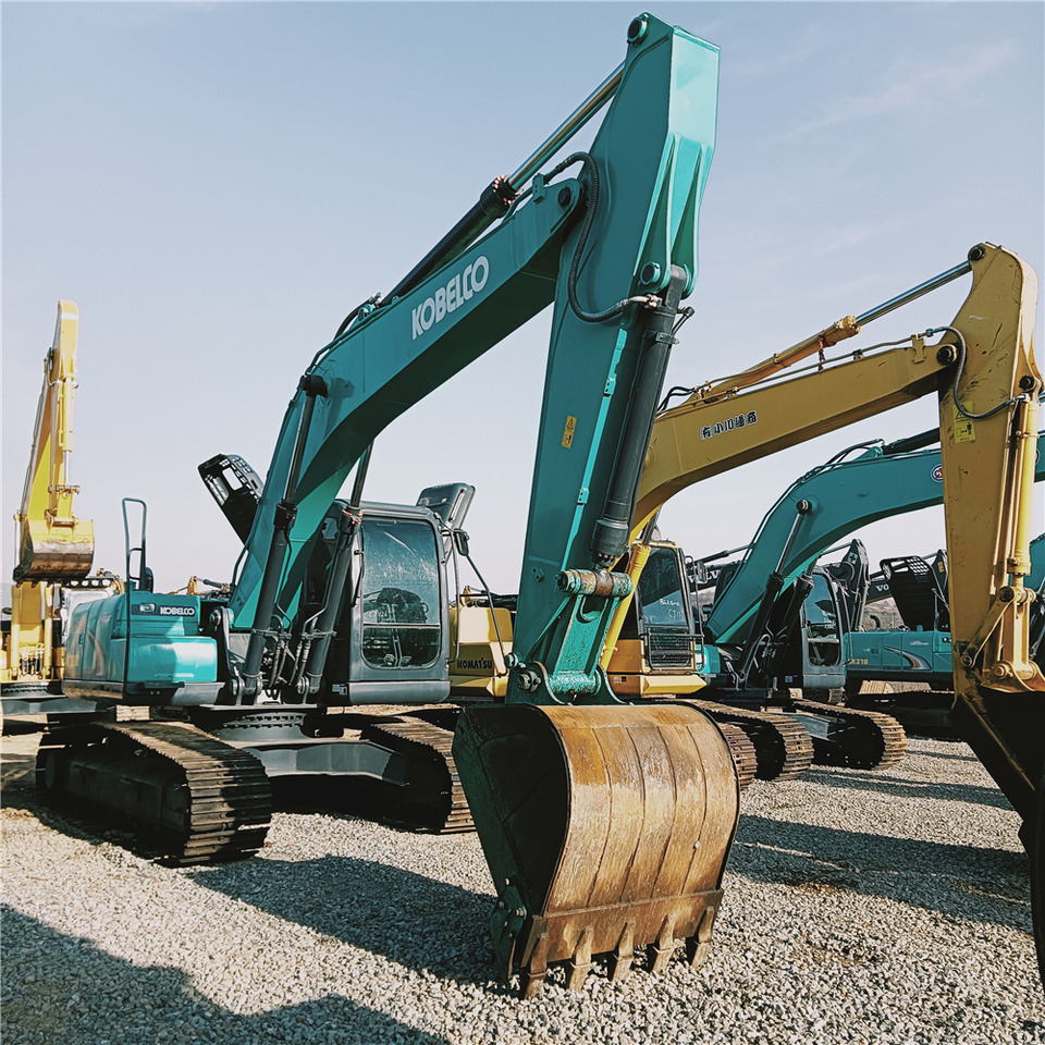 KOBELCO SK200D - Pelle sur chenille: photos 1 KOBELCO SK200D - Pelle sur chenille: photos 1