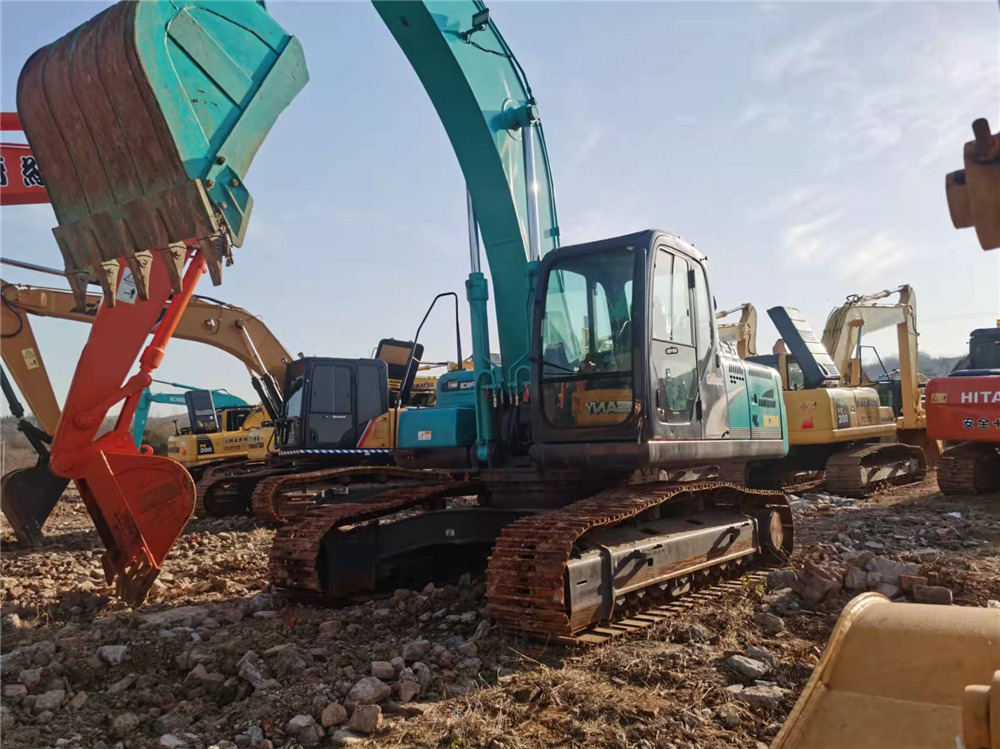 KOBELCO SK250-8 - Pelle sur chenille: photos 2 KOBELCO SK250-8 - Pelle sur chenille: photos 2