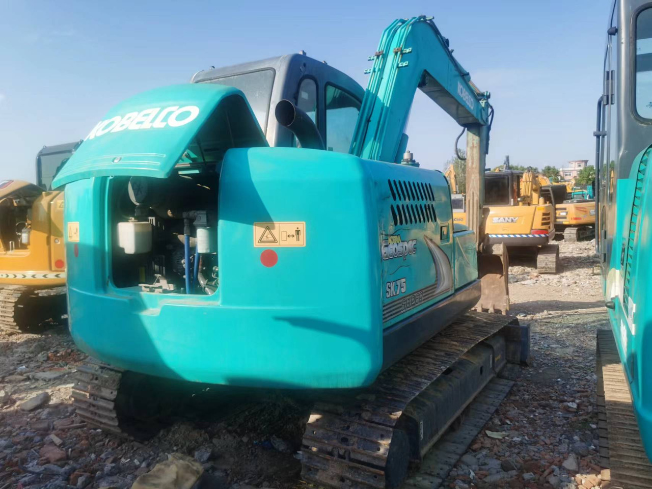 KOBELCO SK75-8 - Pelle sur chenille: photos 5 KOBELCO SK75-8 - Pelle sur chenille: photos 5