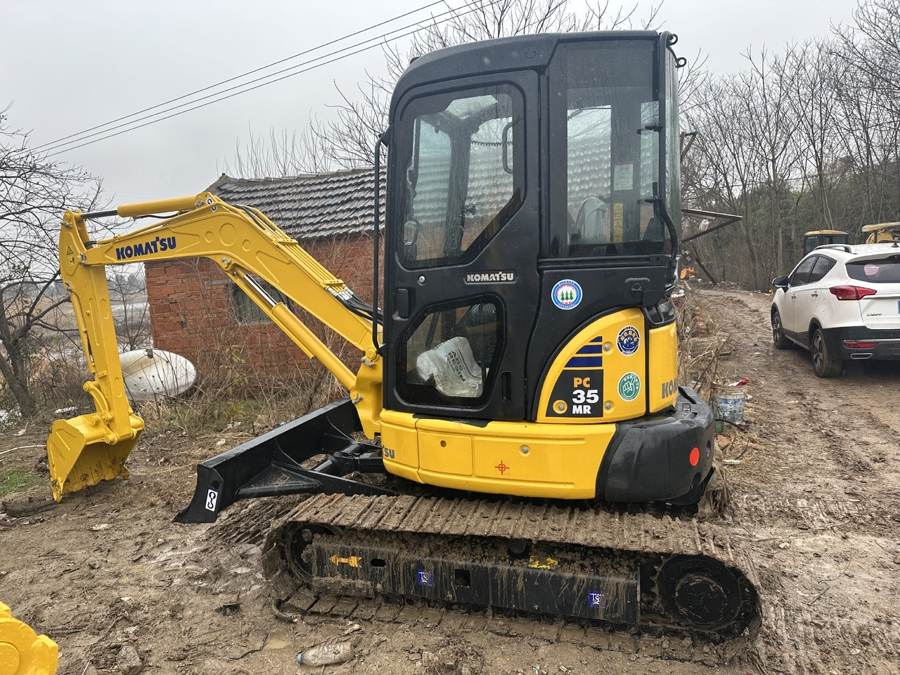 KOMATSU Mini Excavator PC35 With Enclosed Cab - Mini pelle: photos 2 KOMATSU Mini Excavator PC35 With Enclosed Cab - Mini pelle: photos 2