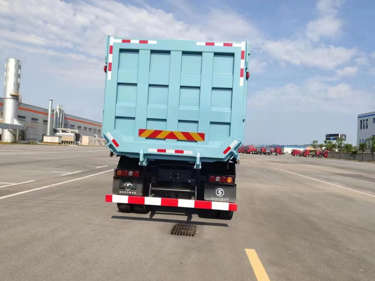 SHACMAN Dump Truck 6/4 New Brand Click Here for Discount - Camion benne: photos 4 SHACMAN Dump Truck 6/4 New Brand Click Here for Discount - Camion benne: photos 4