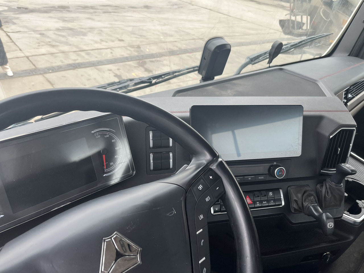 SHACMAN G7X 540HP Truck Unit 4*2 Click Here for Discount - Camion benne: photos 5 SHACMAN G7X 540HP Truck Unit 4*2 Click Here for Discount - Camion benne: photos 5