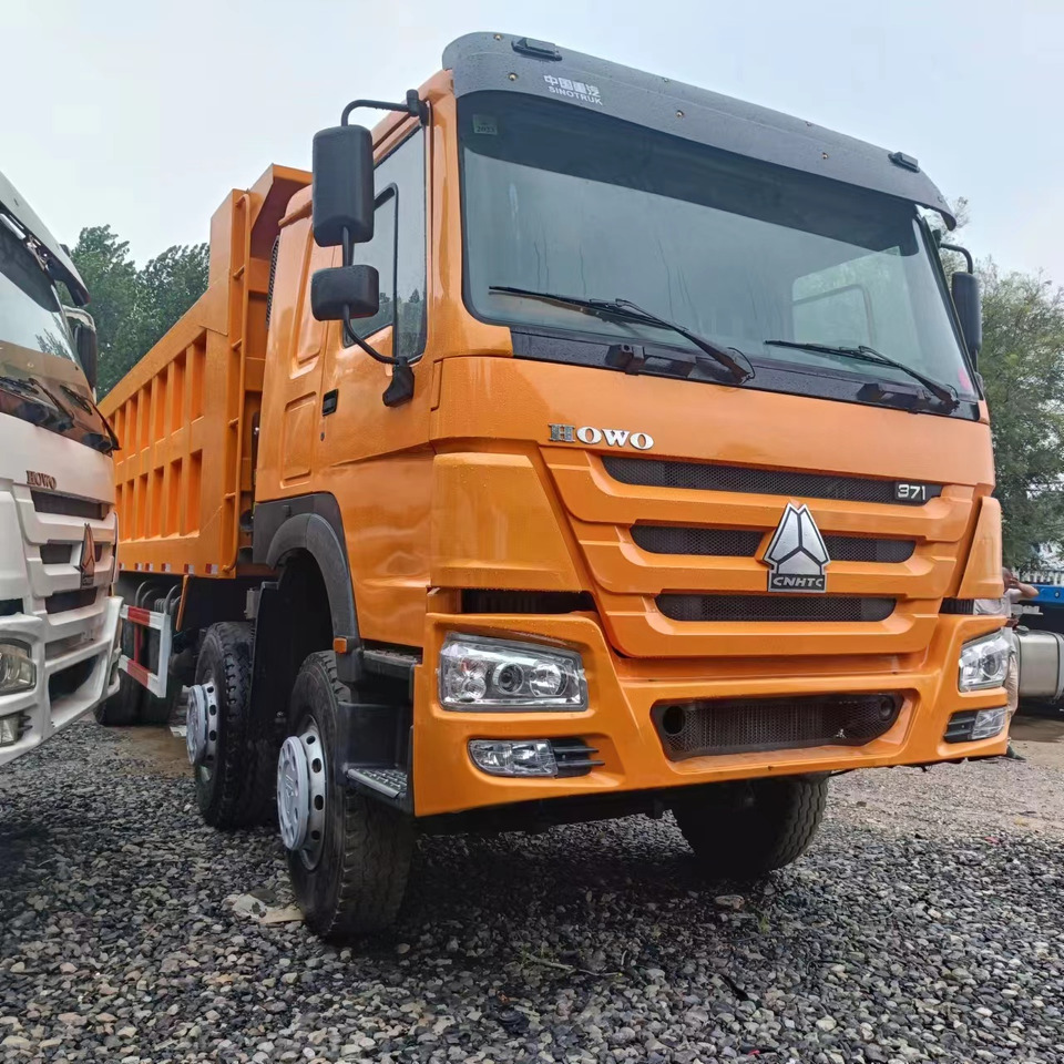 SINOTRUK 8x4 HOWO Dump Truck Click for Discount - Camion benne: photos 2 SINOTRUK 8x4 HOWO Dump Truck Click for Discount - Camion benne: photos 2