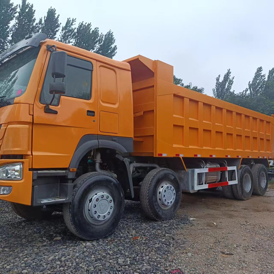 SINOTRUK 8x4 HOWO Dump Truck Click for Discount - Camion benne: photos 3 SINOTRUK 8x4 HOWO Dump Truck Click for Discount - Camion benne: photos 3