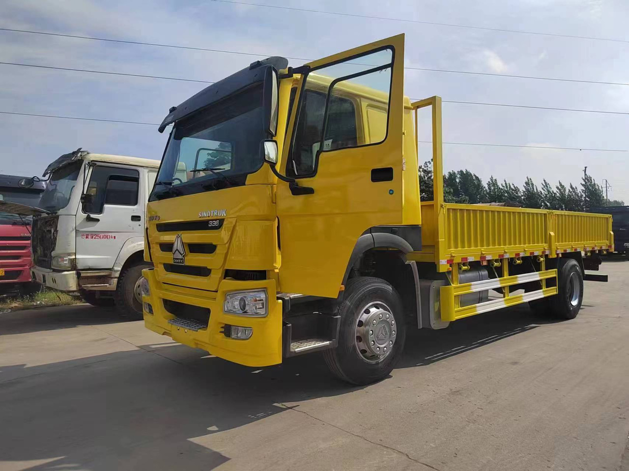 SINOTRUK HOWO 336HP Dump Truck - Camion benne: photos 1 SINOTRUK HOWO 336HP Dump Truck - Camion benne: photos 1