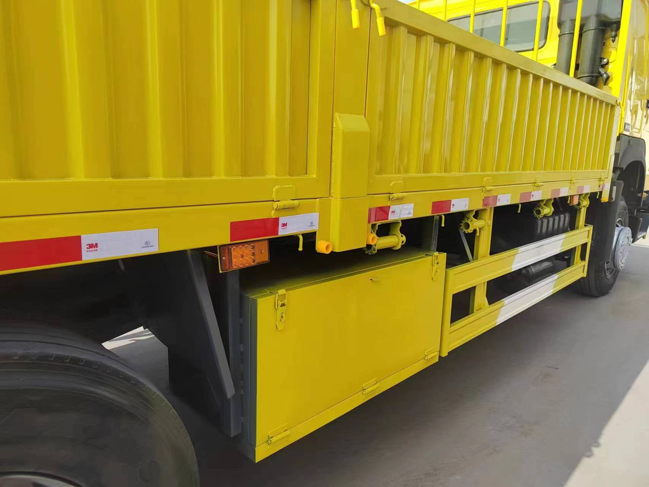 SINOTRUK HOWO 336HP Dump Truck - crédit-bail SINOTRUK HOWO 336HP Dump Truck: photos 8