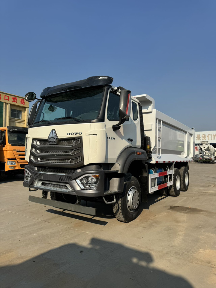 SINOTRUK HOWO NX371 6X4 - Camion benne: photos 5 SINOTRUK HOWO NX371 6X4 - Camion benne: photos 5