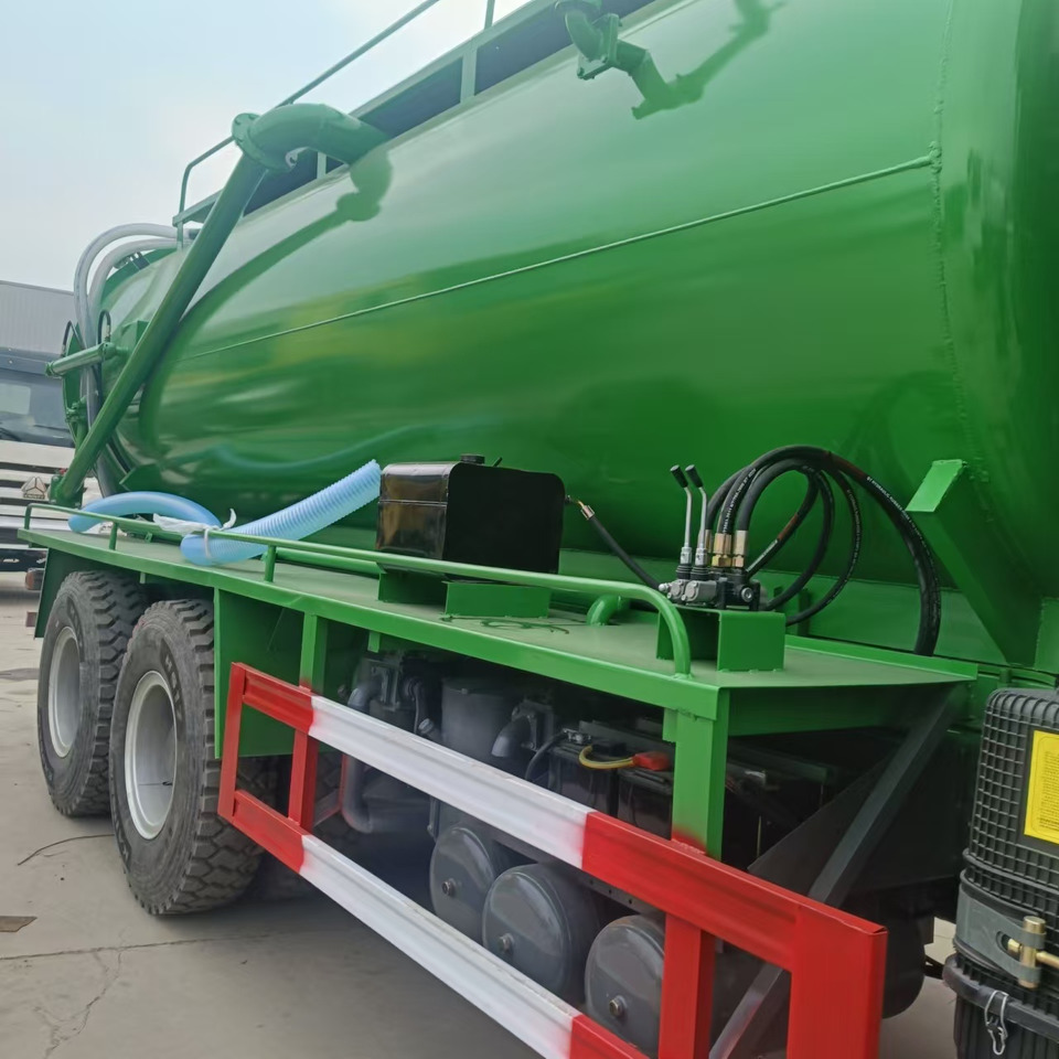 Camion hydrocureur SINOTRUK HOWO Sewage Suction Truck 6*4 Click Here for Discount: photos 7 Camion hydrocureur SINOTRUK HOWO Sewage Suction Truck 6*4 Click Here for Discount: photos 7
