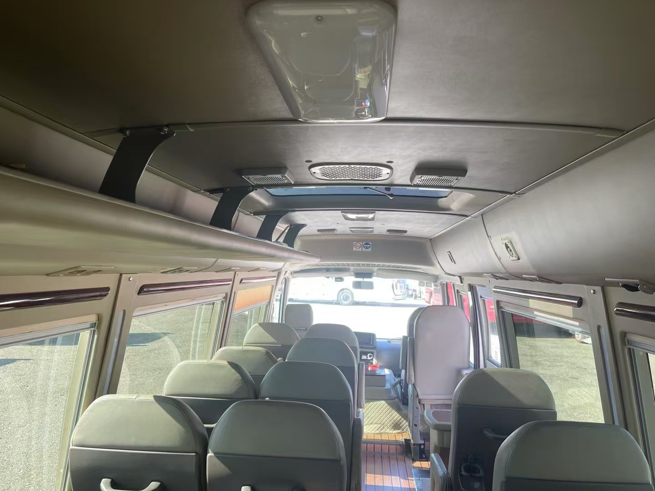 TOYOTA Mini Bus 23 Seats Click Here for Discount - Autocar: photos 4 TOYOTA Mini Bus 23 Seats Click Here for Discount - Autocar: photos 4
