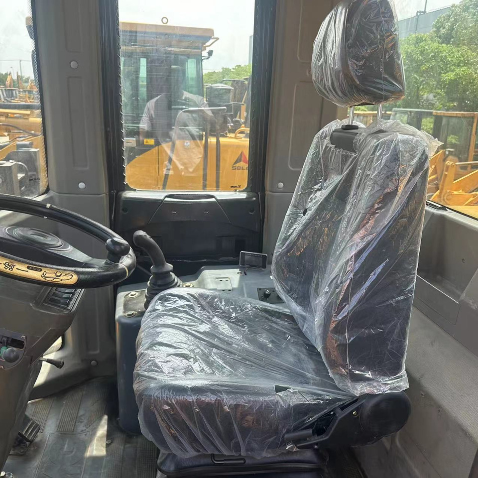 XCMG Wheel Loader ZL50GN Click Here for Discount - Chargeuse sur pneus: photos 3 XCMG Wheel Loader ZL50GN Click Here for Discount - Chargeuse sur pneus: photos 3