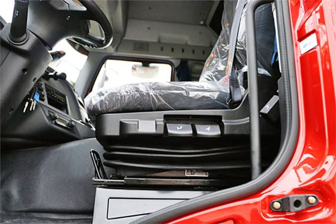 FAW New Faw J6P 390 Trucks for Sale in Nigeria - Châssis cabine: photos 3 FAW New Faw J6P 390 Trucks for Sale in Nigeria - Châssis cabine: photos 3