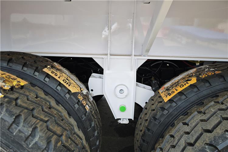 TITAN 4 Axle Livestock Truck Trailer for Sale In Guam - Semi-remorque bétaillère: photos 3 TITAN 4 Axle Livestock Truck Trailer for Sale In Guam - Semi-remorque bétaillère: photos 3