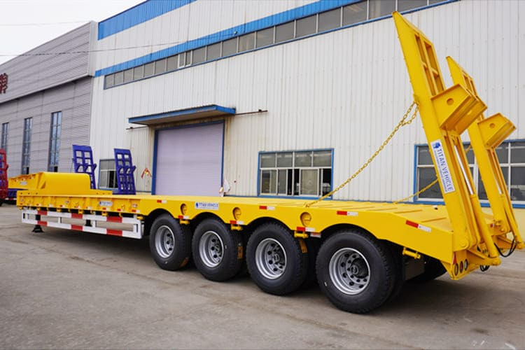 TITAN 4 Axle Lowbed Trailer Truck for Sale in Zambia - Semi-remorque surbaissé: photos 3 TITAN 4 Axle Lowbed Trailer Truck for Sale in Zambia - Semi-remorque surbaissé: photos 3