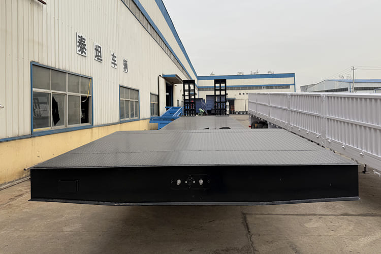TITAN 4 Axle Lowbed Trailer for Sale in Mali - Semi-remorque surbaissé: photos 3 TITAN 4 Axle Lowbed Trailer for Sale in Mali - Semi-remorque surbaissé: photos 3