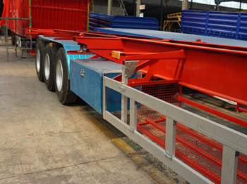 TITAN 40 ft Container Trailer for Sale in Namibia - Semi-remorque châssis: photos 5 TITAN 40 ft Container Trailer for Sale in Namibia - Semi-remorque châssis: photos 5