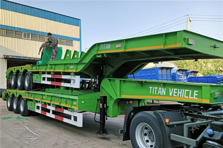 TITAN 80 Ton Equal Width Low Bed Truck Trailer for Sale In Ghana - Semi-remorque surbaissé: photos 3 TITAN 80 Ton Equal Width Low Bed Truck Trailer for Sale In Ghana - Semi-remorque surbaissé: photos 3