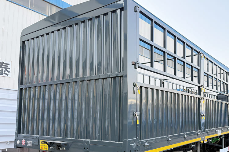 TITAN Fence Semi Trailer for Sale in Kenya - Semi-remorque bétaillère: photos 4 TITAN Fence Semi Trailer for Sale in Kenya - Semi-remorque bétaillère: photos 4