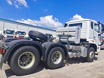 SINOTRUK Sinotruck for sale for Sale in Malawi - Tracteur routier: photos 4 SINOTRUK Sinotruck for sale for Sale in Malawi - Tracteur routier: photos 4