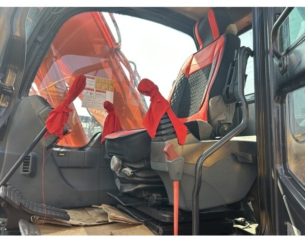 2022 Doosan DX150 - crédit-bail 2022 Doosan DX150: photos 12