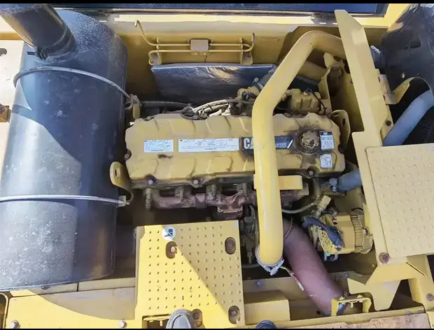 Pelle sur chenille 2023 Caterpillar 330D: photos 10