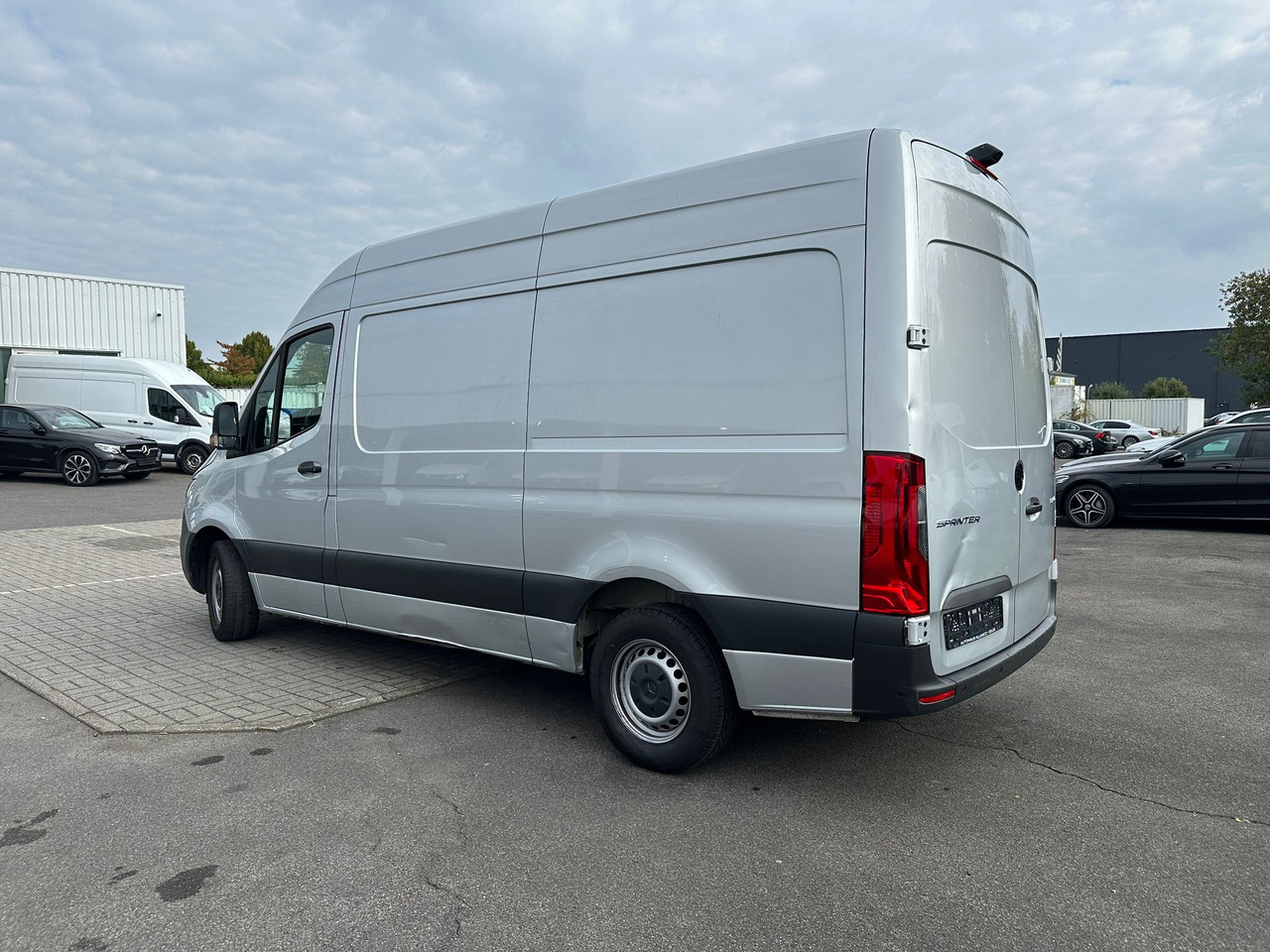 MERCEDES-BENZ Sprinter - Fourgon utilitaire: photos 3 MERCEDES-BENZ Sprinter - Fourgon utilitaire: photos 3