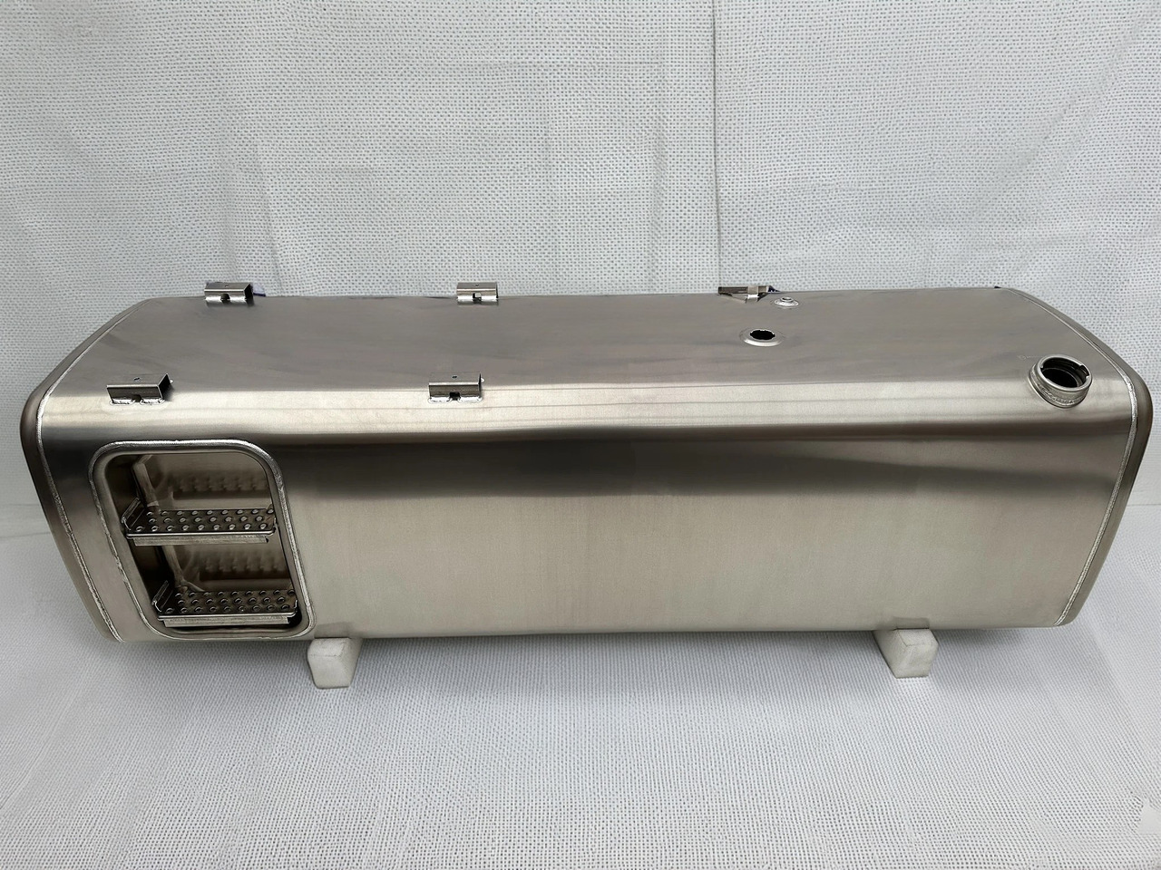 DAF - Réservoir de carburant: photos 1 DAF - Réservoir de carburant: photos 1